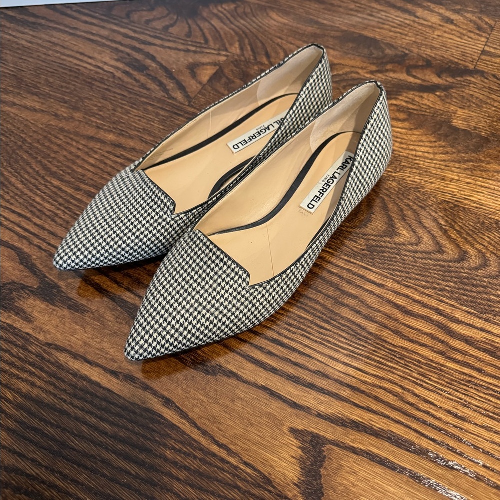 Karl Lagerfeld flat shoes. Size 7